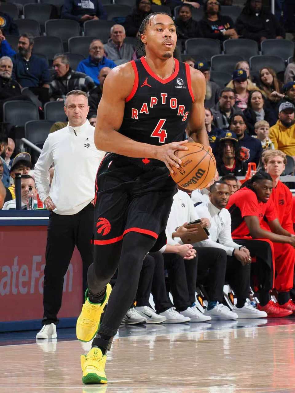 开云官网入口-拒27分逆转！猛龙三杀步行者 巴恩斯26+7+13莺歌30+7