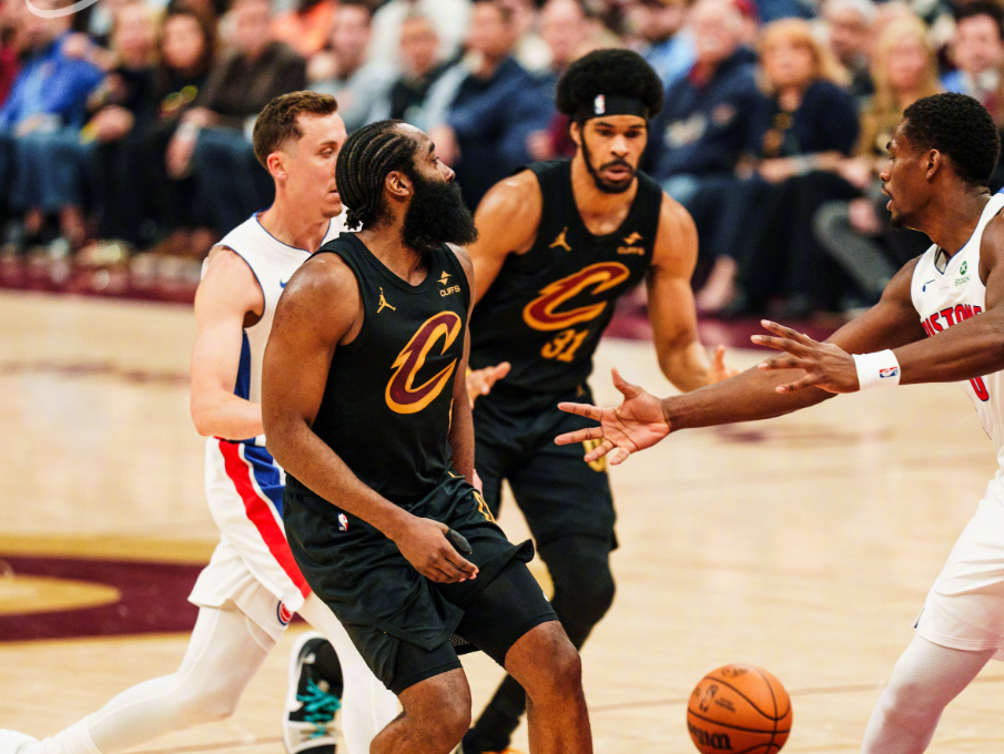 kaiyun-哈登18分7助，骑士复仇东部第1！一战引出两点思考，哈登功不可没